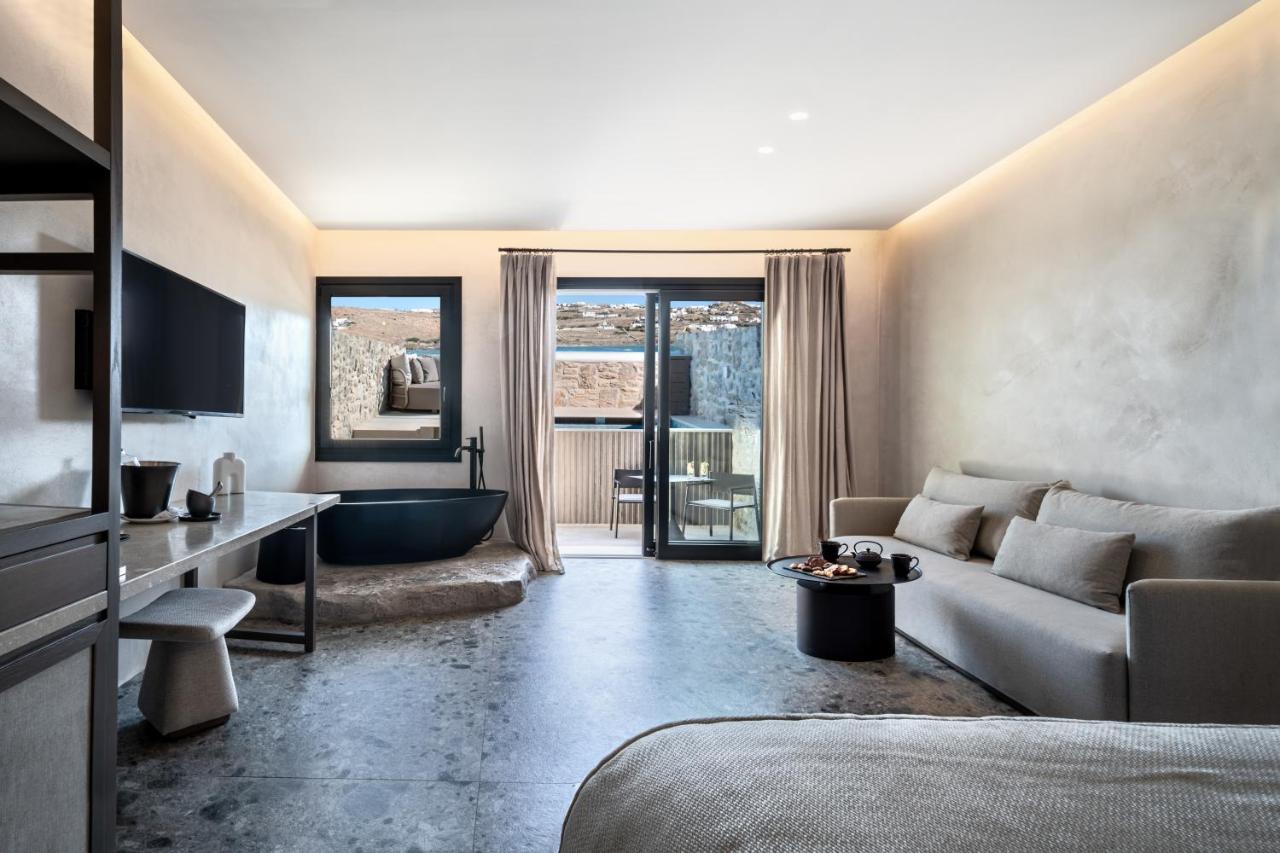 Aeonic Suites & Spa - Only Adults ออร์นอส ภายนอก รูปภาพ